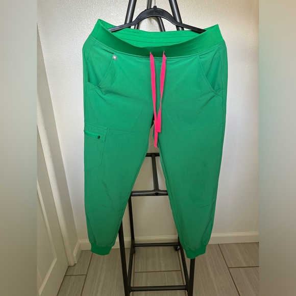 Figs scrub set size S neon green - Picture 5 of 7